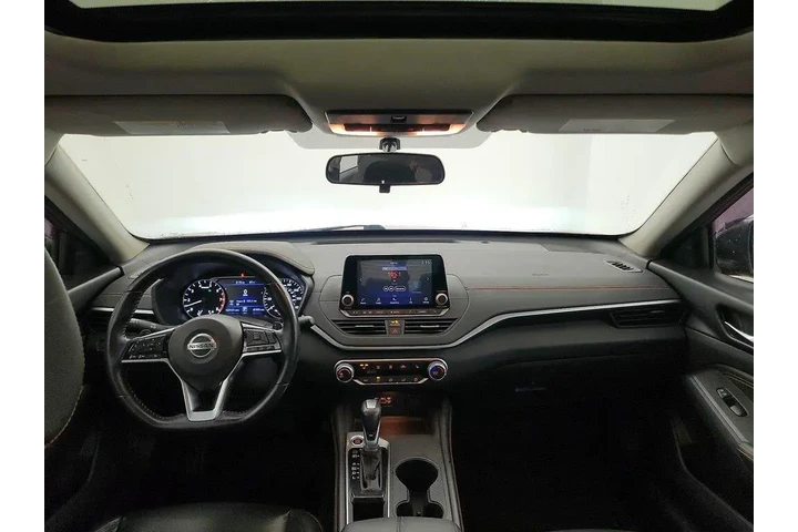 $14998 : Nissan Altima 2019 2.5 SR 4d image 9