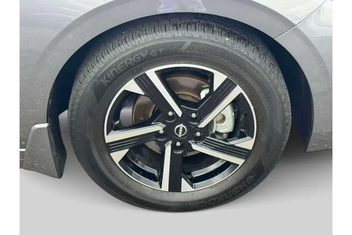 $17195 : Nissan Sentra 2025 SV 4dr Se image 9