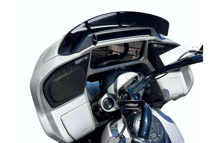 $35999 : 2023 Harley-Davidson CVO Road image 8