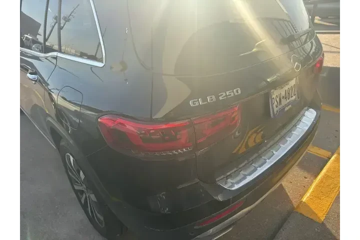 $24999 : Mercedes-Benz GLB 2021 GLB 2 image 2