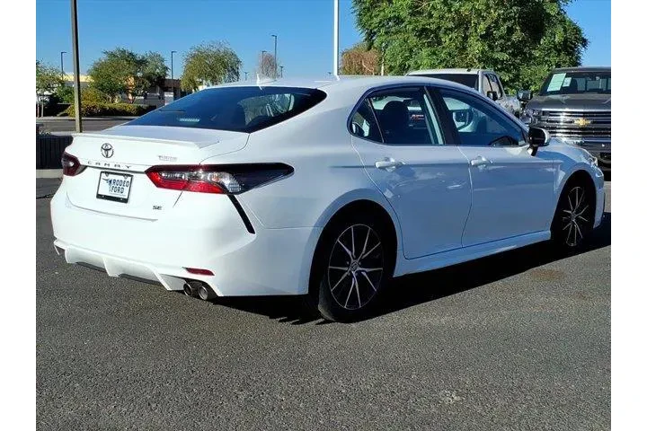 $24399 : Toyota Camry 2024 SE 4dr Sed image 5