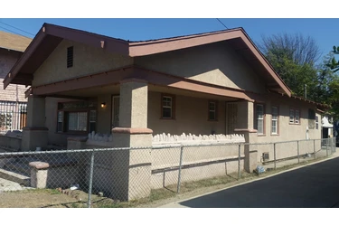 3BR 2BA + 3-4 Parking MLK/Main en Los Angeles