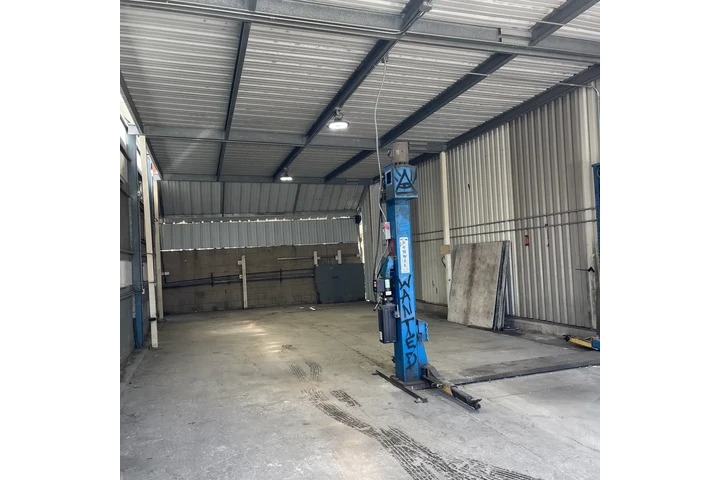 $2800 : Espacio de Bodega disponible image 2