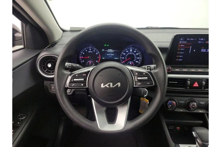 $18998 : Kia Forte 2024 LXS 4dr Sedan image 10