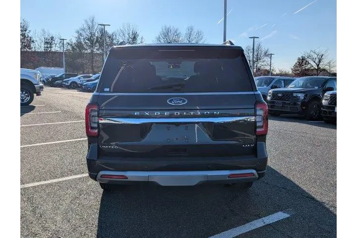 $36994 : Ford Expedition MAX 2023 4x4 image 4