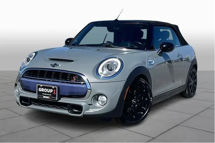 $16924 : MINI Convertible 2017 Cooper image 1