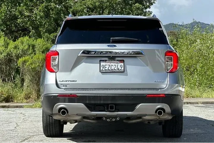 $34971 : Ford Explorer 2023 AWD Limit image 5