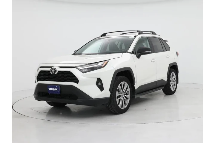 $33998 : Toyota RAV4 2022 AWD XLE Pre image 4