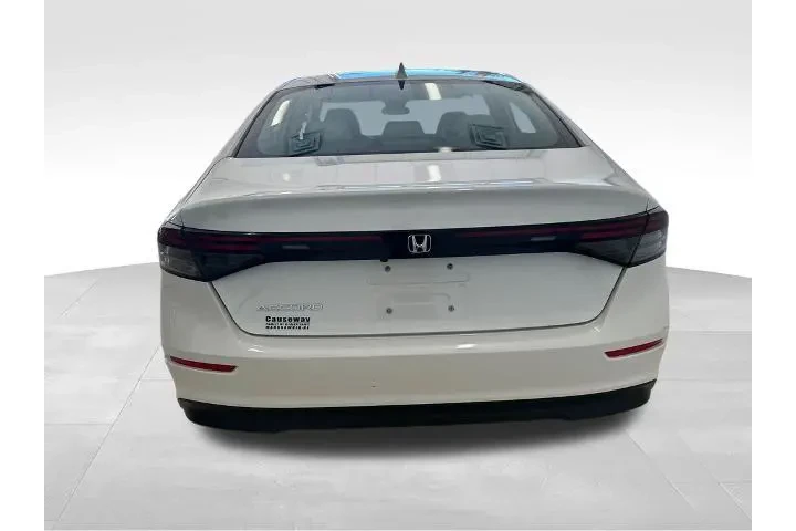 $25892 : Honda Accord 2024 EX 4dr Sed image 6