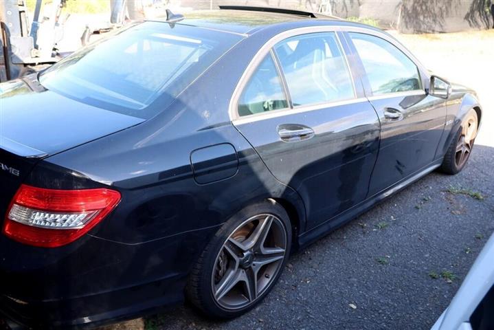 2011 Mercedes-Benz C-Class image 3