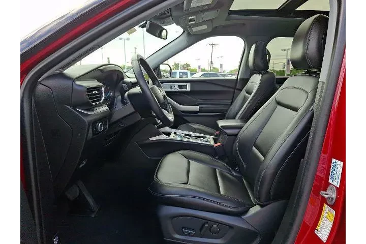 $37470 : Ford Explorer 2023 AWD XLT 4 image 10
