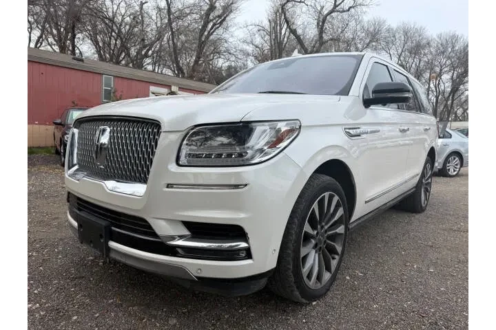$16995 : 2018 Navigator Select image 1