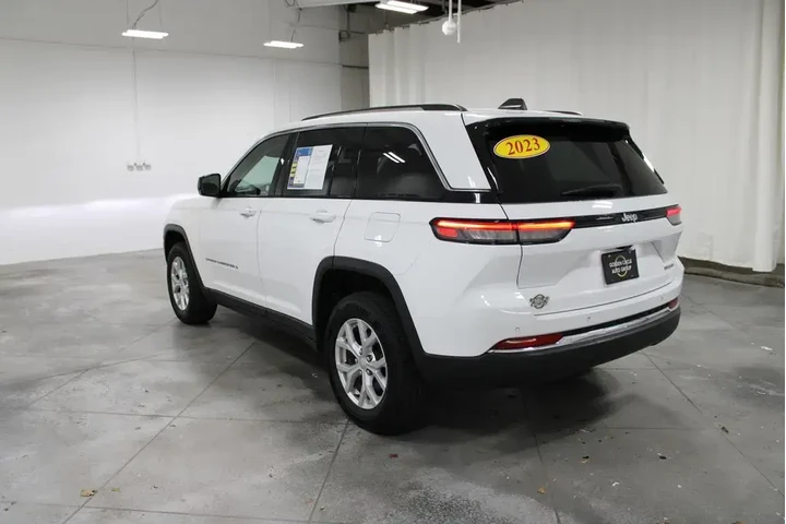 $26000 : Jeep Grand Cherokee 2023 4x2 image 7