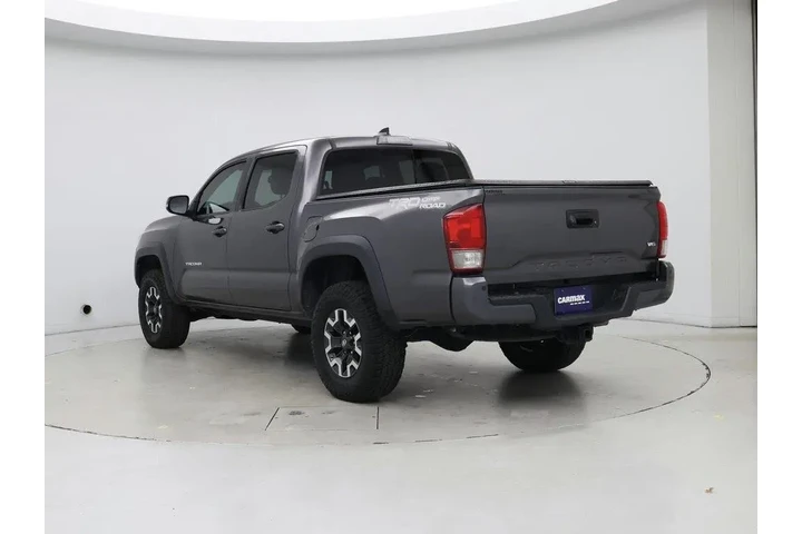 $25998 : Toyota Tacoma 2017 4x2 TRD O image 2