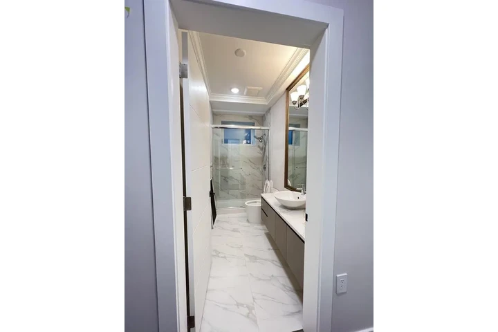 $800 : New with a View Rent Today 🎁 image 6