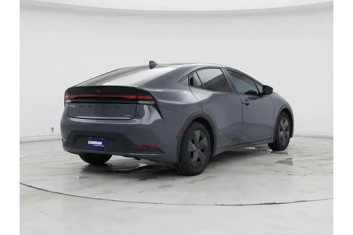 $28998 : Toyota Prius 2024 LE 4dr Hat image 8