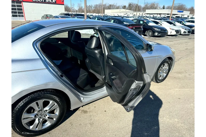 $8980 : 2011 Accord Sdn 4dr I4 Auto SE image 10