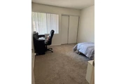 $1350 : Rento habitacion con baño thumbnail