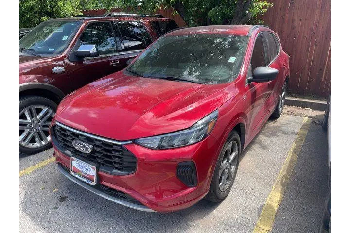 $24713 : Ford Escape 2024 ST-Line 4dr image 2