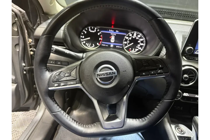 Nissan Sentra 2020 SV 4dr Se image 9