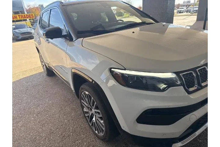 $23963 : Jeep Compass 2023 4x4 Limite image 7