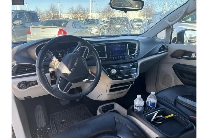 $11971 : Chrysler Pacifica 2017 Touri image 10