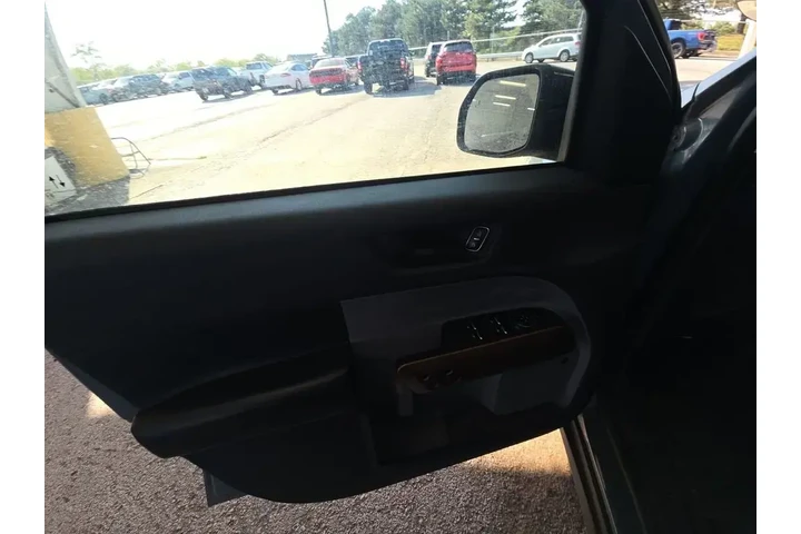 $22999 : Ford Maverick 2022 Lariat 4d image 9