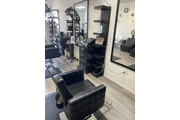 $150 : Se renta estación  para barber thumbnail