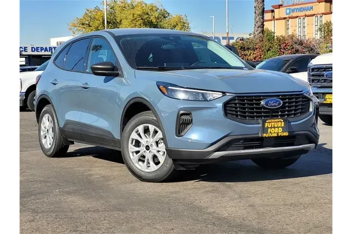 $26988 : Ford Escape 2025 Active 4dr image 1