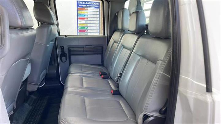 $31950 : 2012 FORD F350 SUPER DUTY CRE image 6