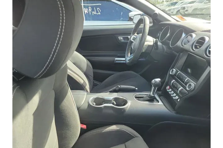 $21891 : Ford Mustang 2022 EcoBoost 2 image 10