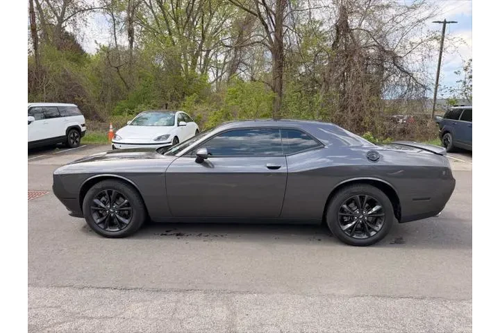 $24500 : Dodge Challenger 2020 AWD SX image 7