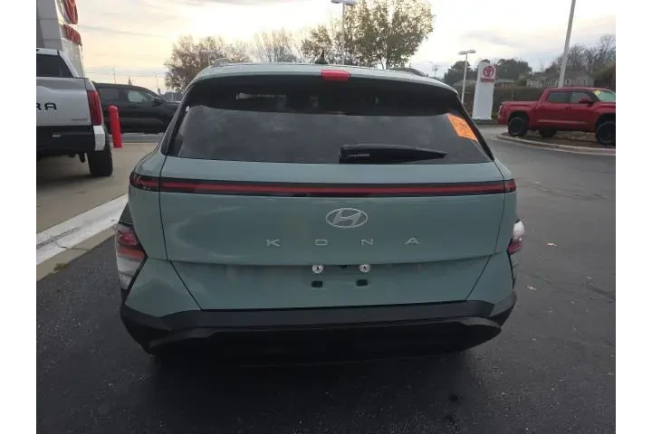 $20625 : Hyundai KONA 2025 SEL 4dr Cr image 6