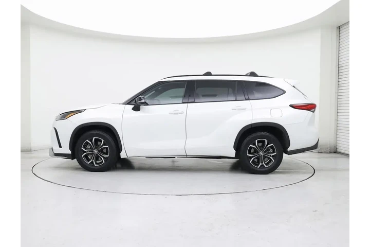 $37998 : Toyota Highlander 2023 AWD X image 3