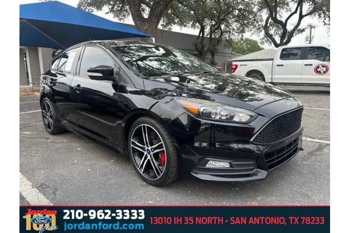 $13959 : Ford Focus 2017 ST 4dr Hatch image 1