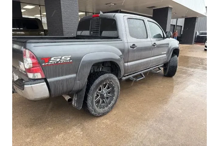 $17664 : Toyota Tacoma 2015 4x2 PreRu image 6