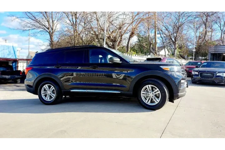 $11990 : 2020 Explorer XLT image 9