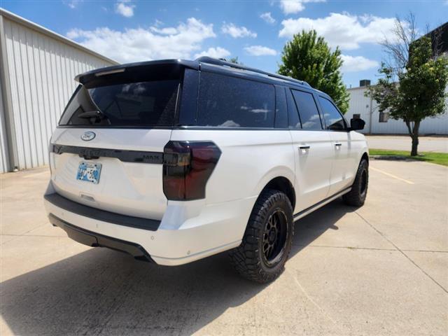 2019 Expedition MAX image 5