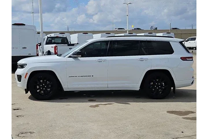 $30200 : Jeep Grand Cherokee L 2022 4 image 6