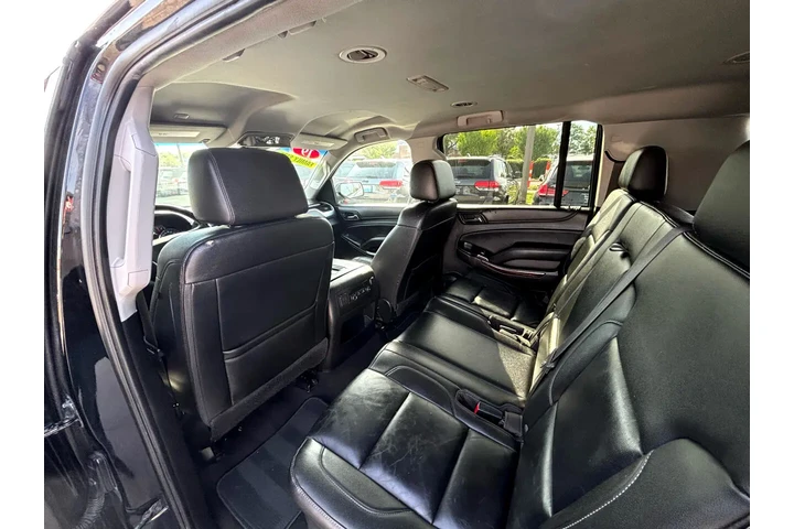 $26980 : 2019 Suburban 4WD 4dr 1500 LT image 10