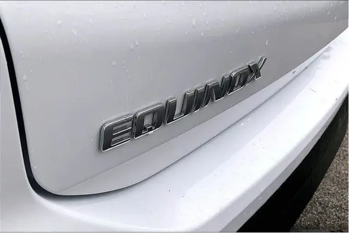 $17985 : Chevrolet Equinox 2020 LS 4d image 8