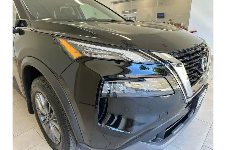 $26987 : Nissan Rogue 2023 AWD S 4dr image 9
