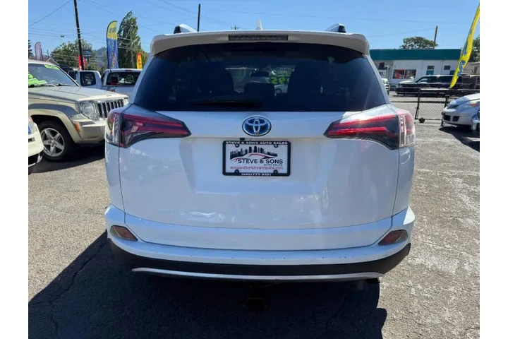 $11995 : 2016 RAV4 Hybrid XLE image 7