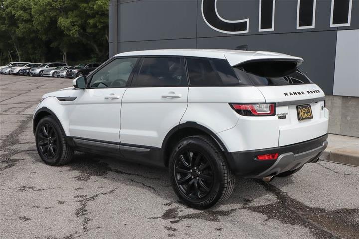 $17988 : 2017 Range Rover Evoque SE image 6