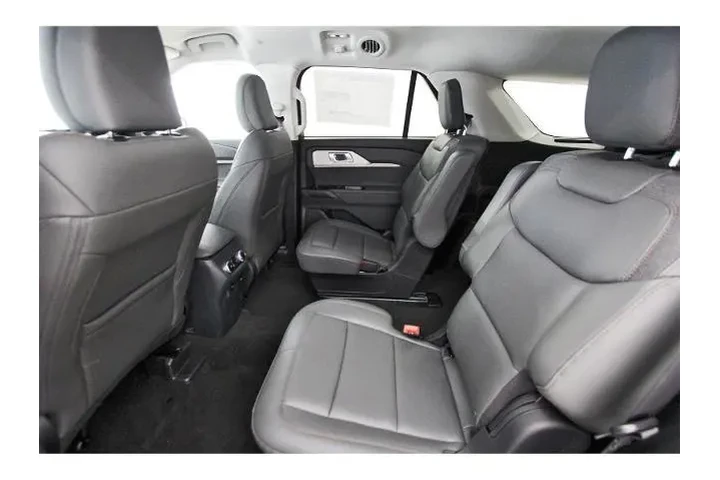 $37998 : Ford Explorer 2025 Active 4d image 10