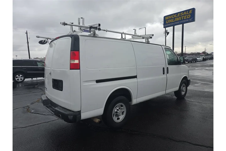 2014 Express 2500 Cargo image 5