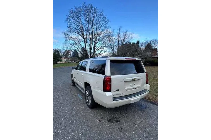 $15995 : Chevrolet Suburban 2015 4x4 image 6