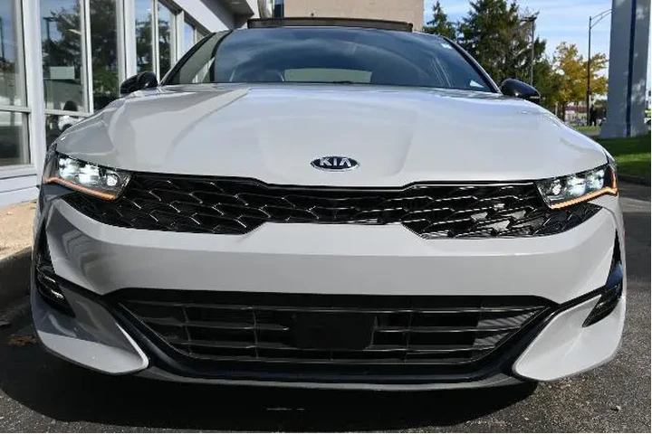 $19488 : Kia K5 2021 GT-Line 4dr Seda image 2