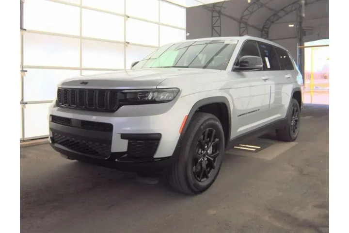 $28399 : Jeep Grand Cherokee L 2024 4 image 2