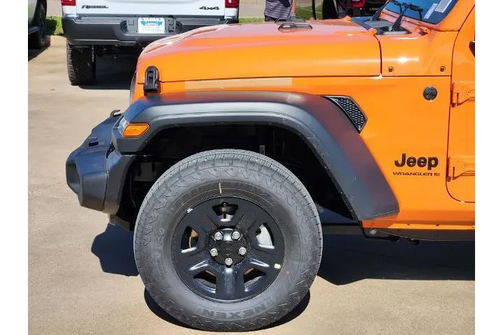 $31142 : Jeep Wrangler 2025 4x4 Sport image 6